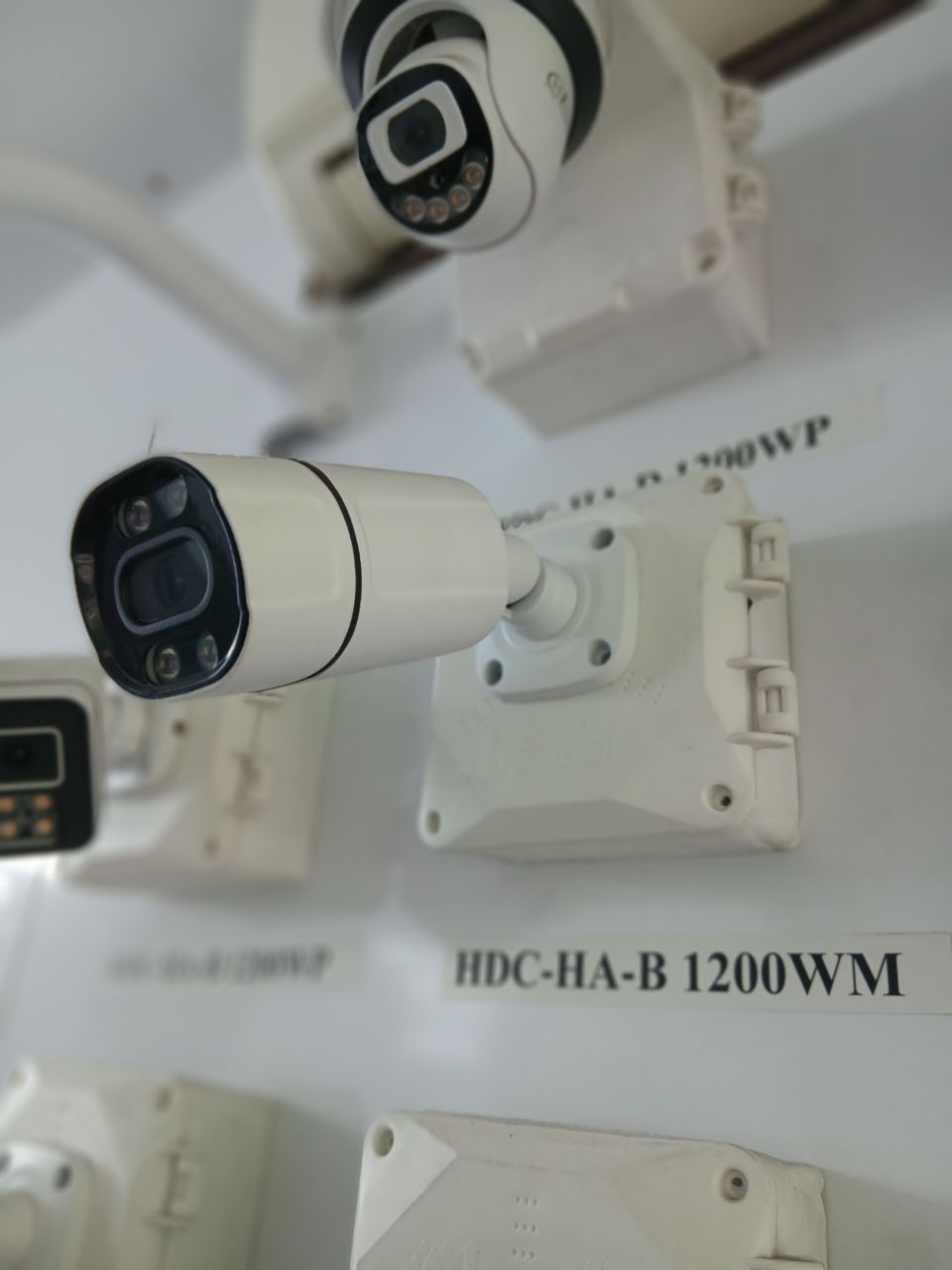 دوربین مدل HDC-HA-B 1200WM