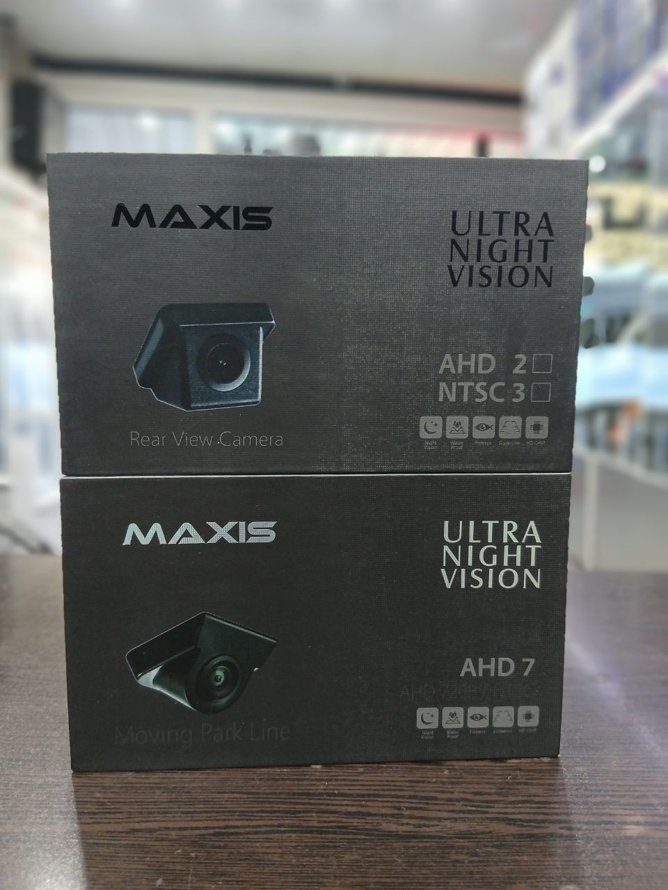 دوربین دنده عقب خودرو Maxis دید در شب