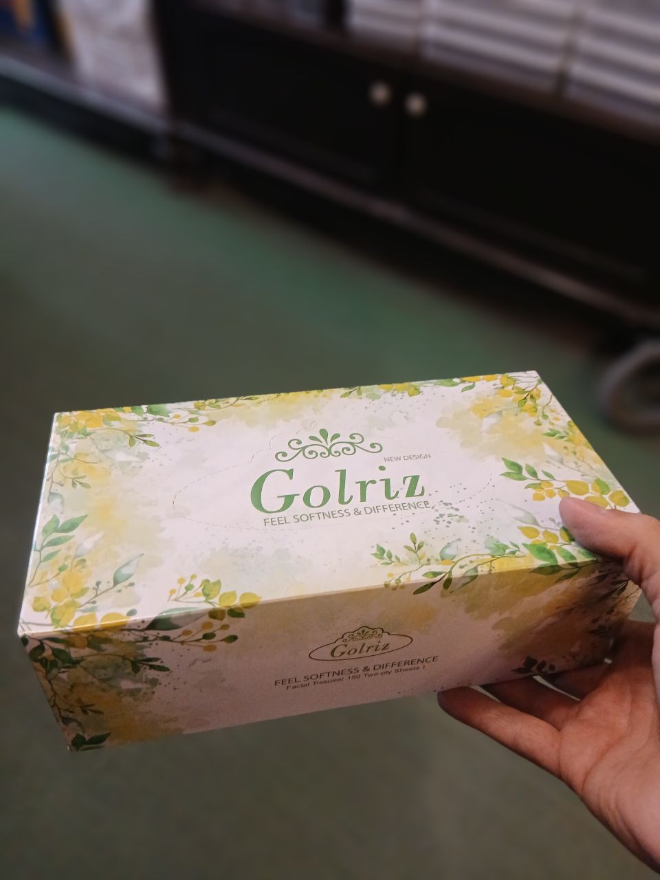 دستمال کاغذی گلریز