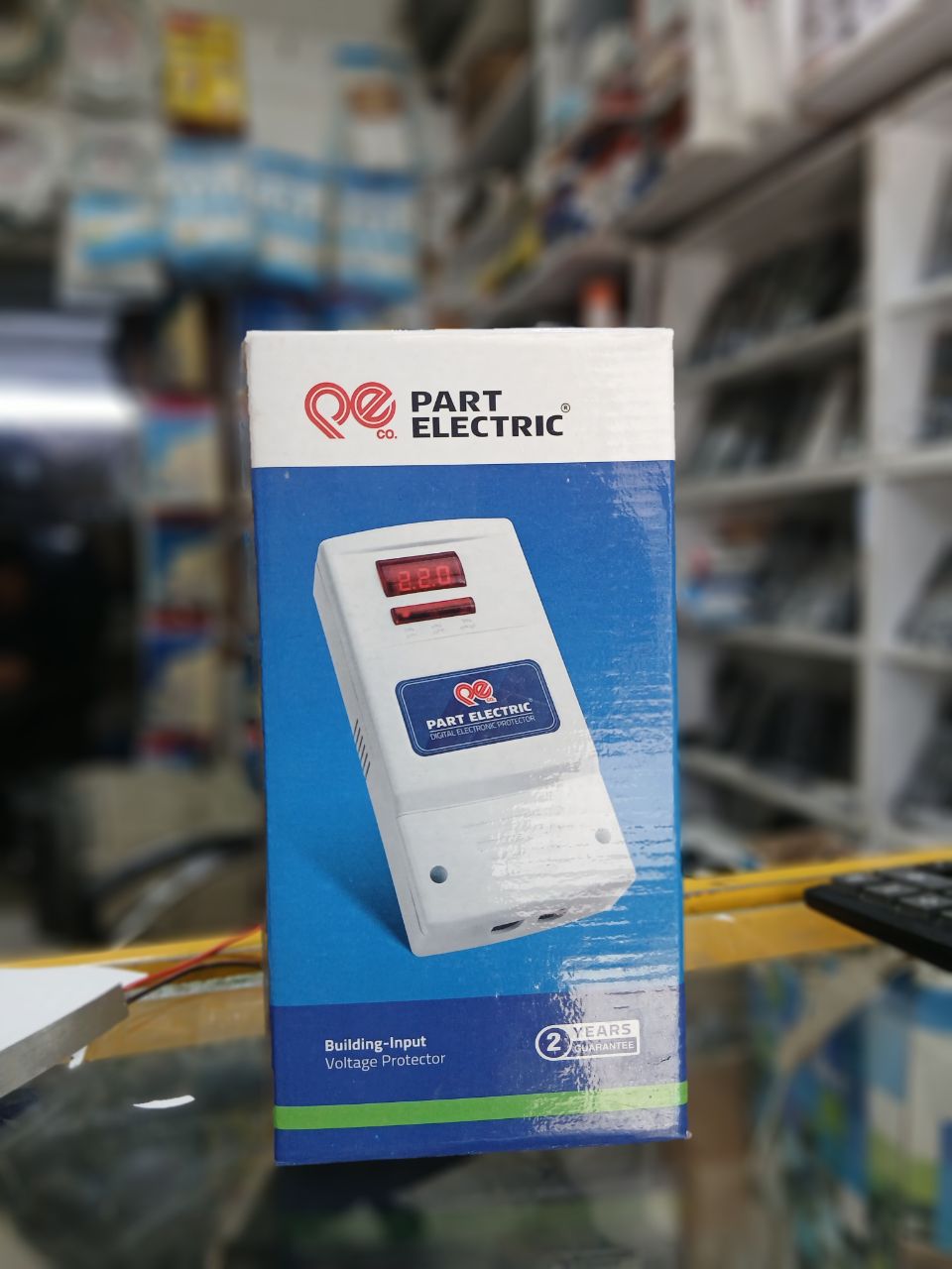 محافظ ولتاژ (برق) پشت کنتور پارت الکتریک