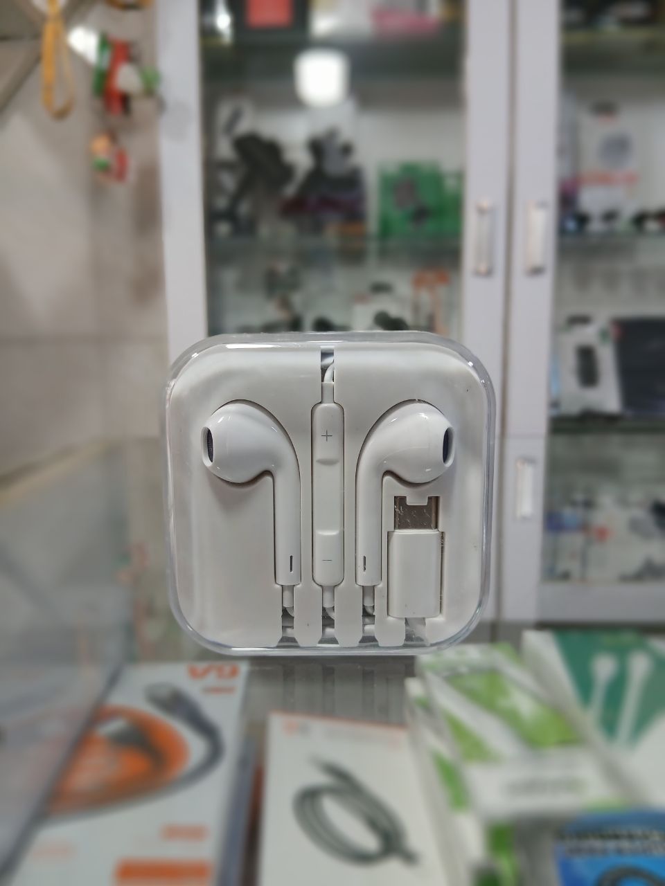 هندزفری سیمی طرح ایرپاد دیویا Devia EM048 EarPods با کانکتور Type-C