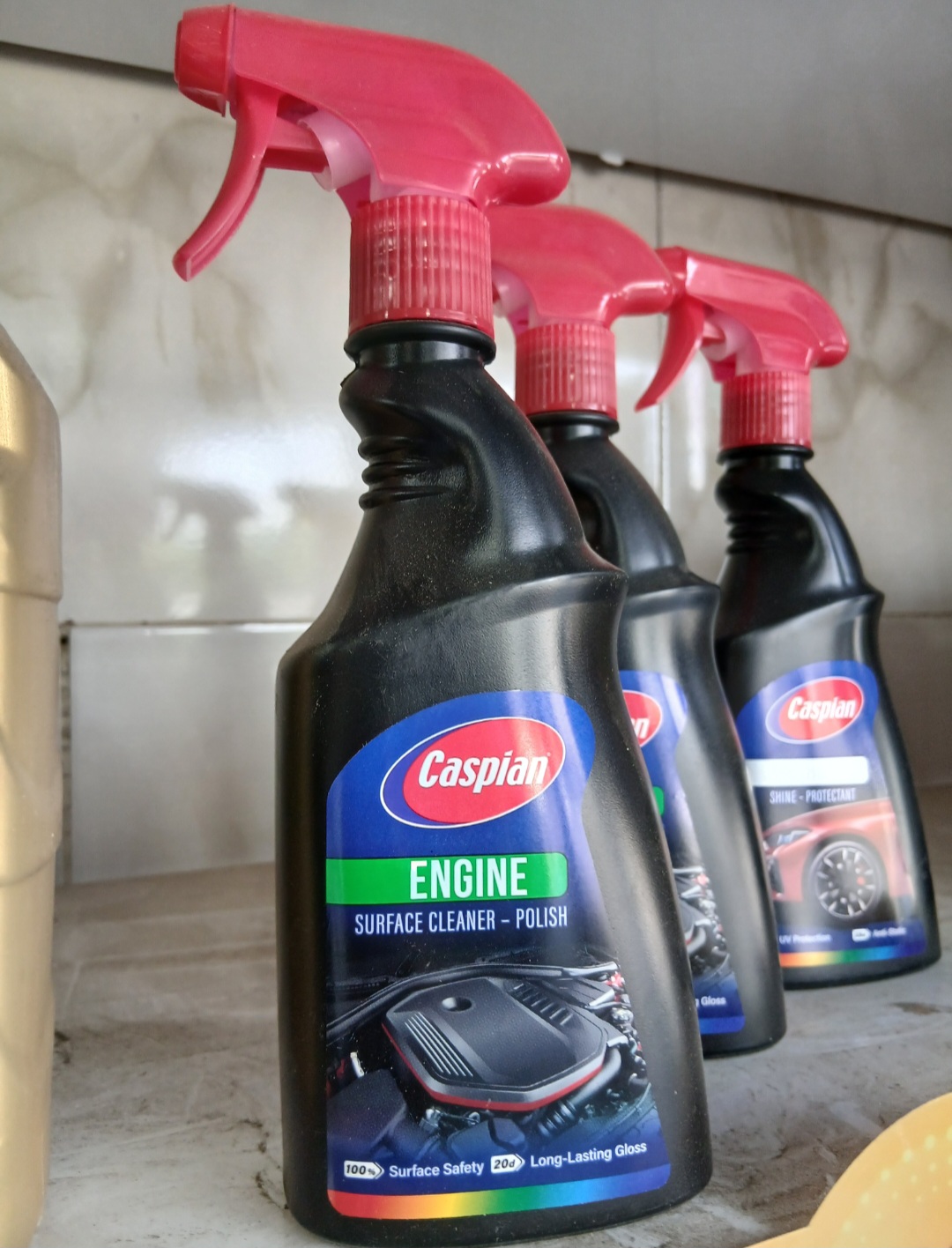 اسپری تمیزکننده و پولیش سطح موتور Caspian Engine