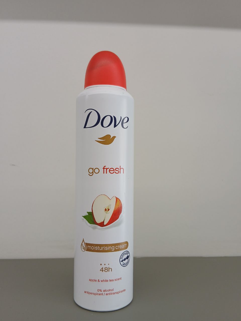 اسپری دئودورانت داو مدل Go Fresh رایحه سیب