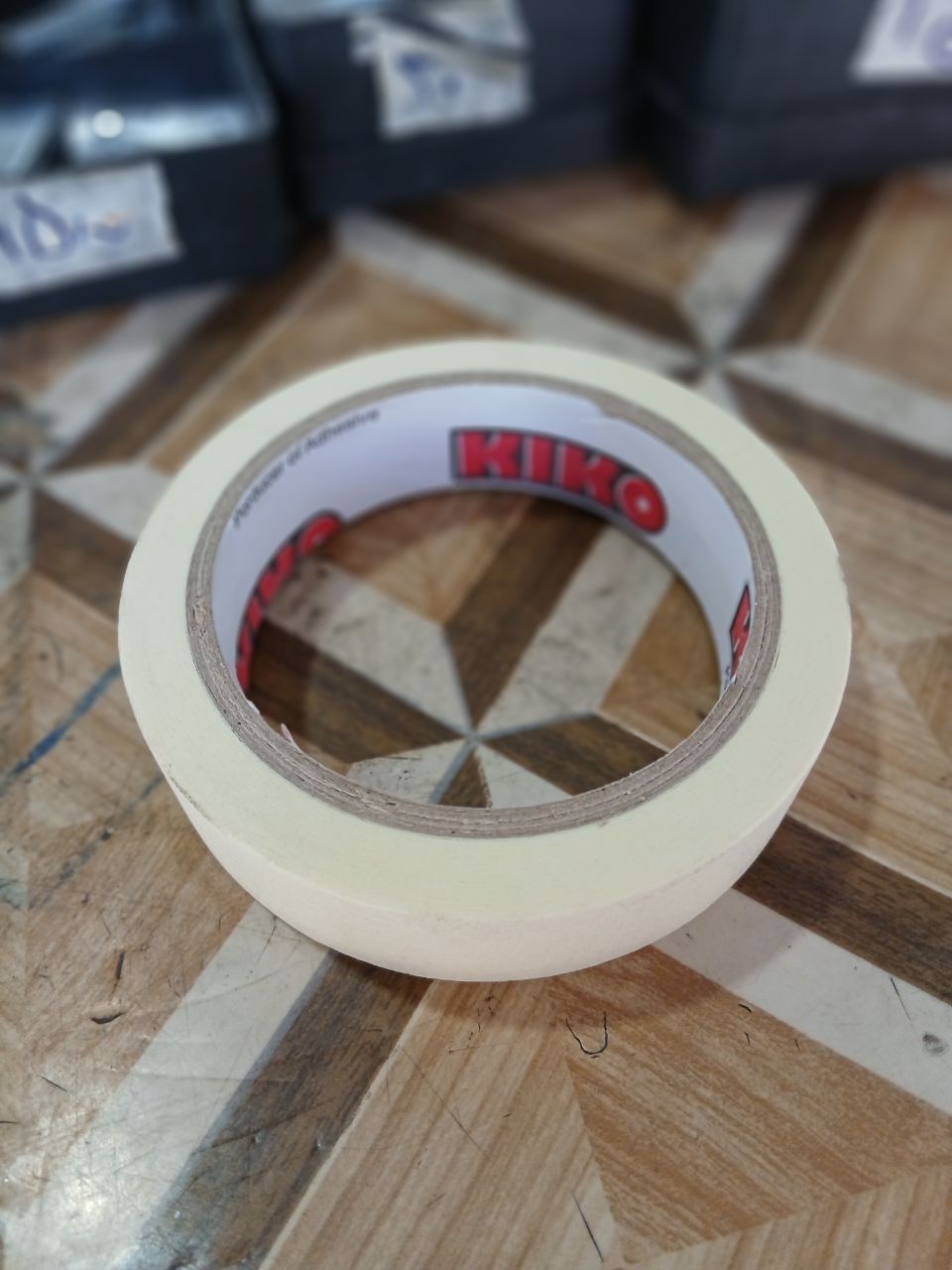 چسب کاغذی KIKO