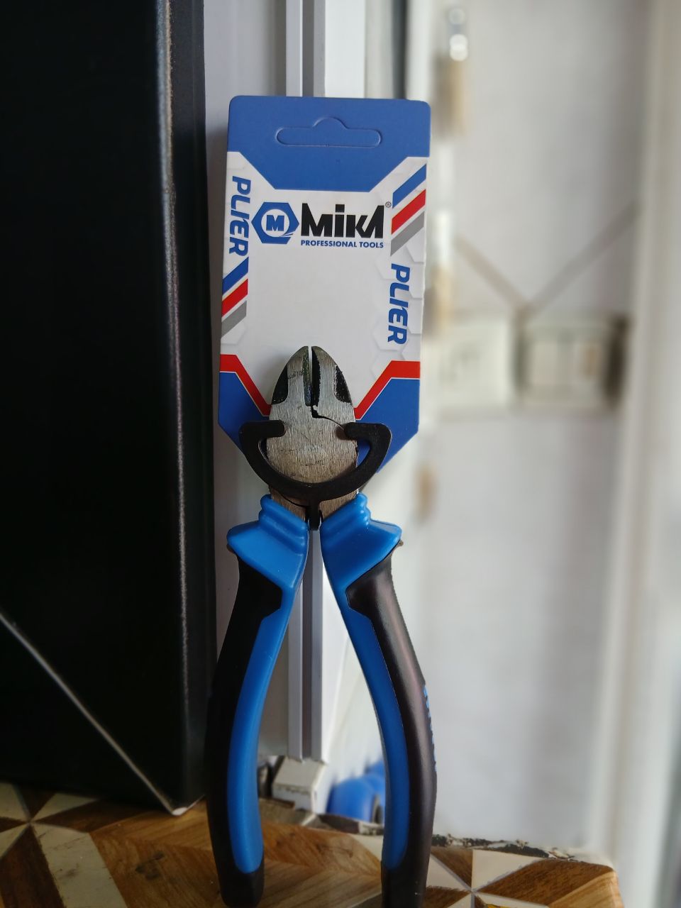 انبردست MIKA