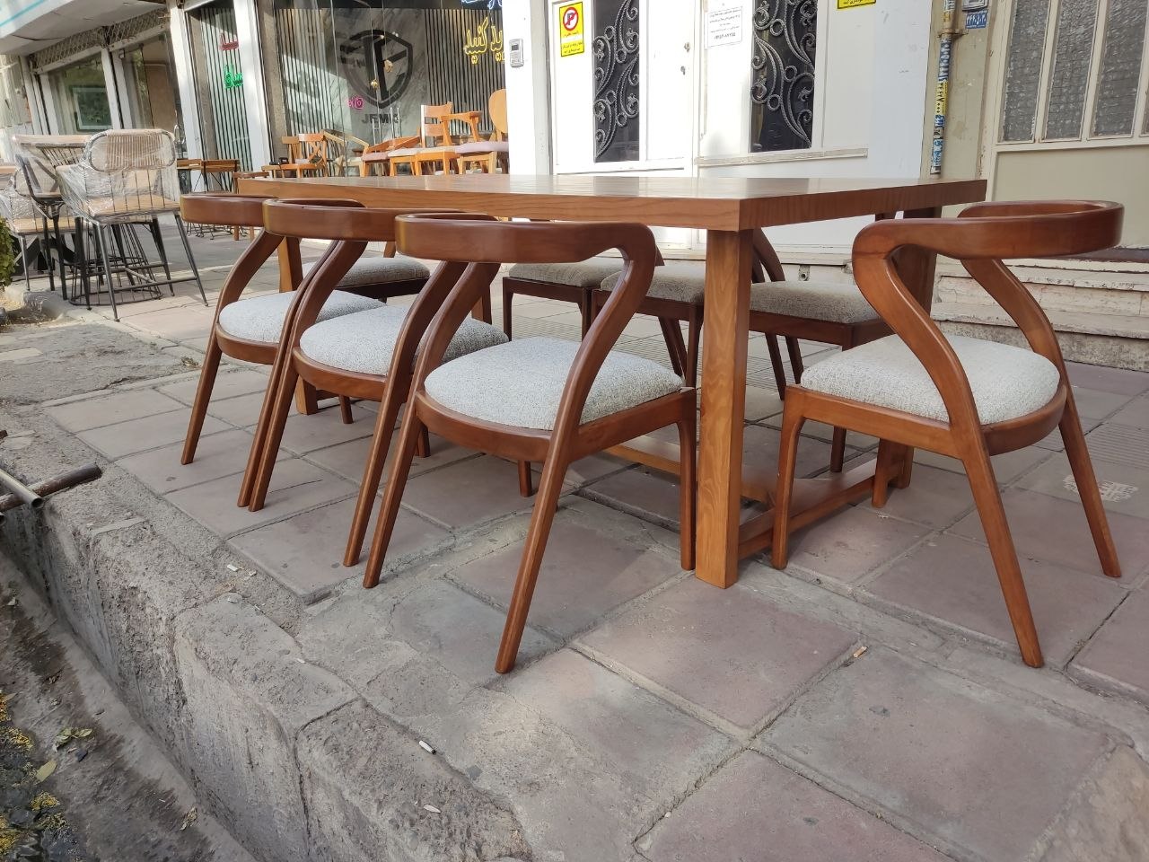 میز 8 نفره مدل فارماتون