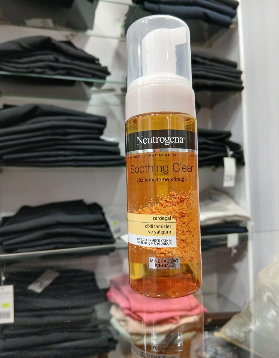 فوم شستشو صورت نوتروژینا مدل Soothing Clear حجم 150 میلی لیتر