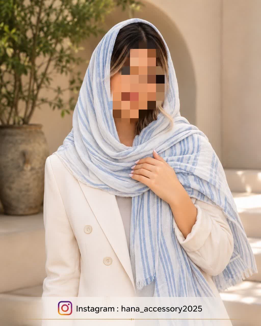 شال لینن با ایستایی آبی کم رنگ