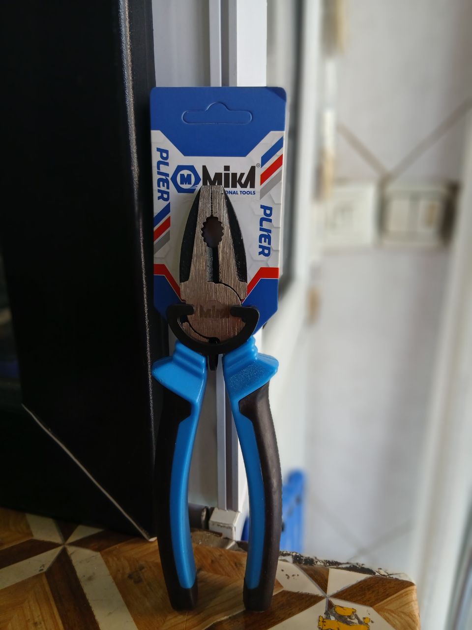انبردست MIKA