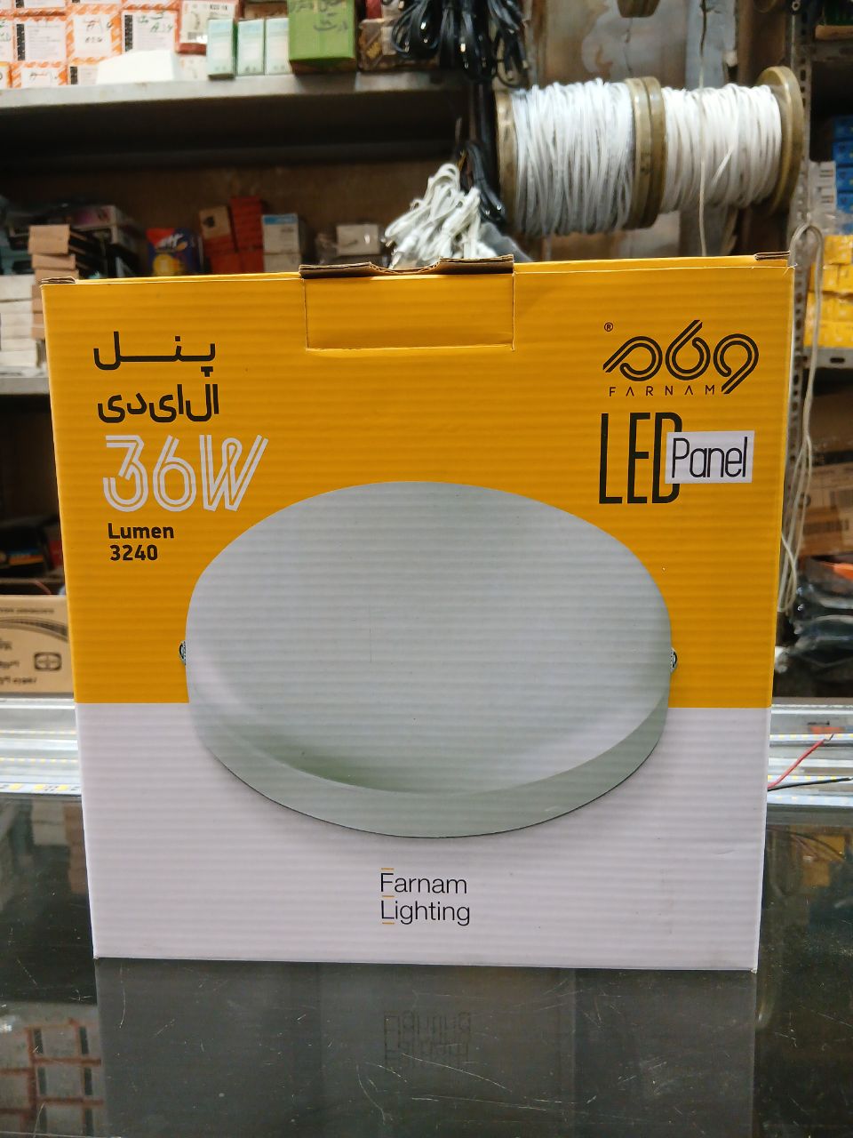 پنل LED روکار 36 وات فرنام