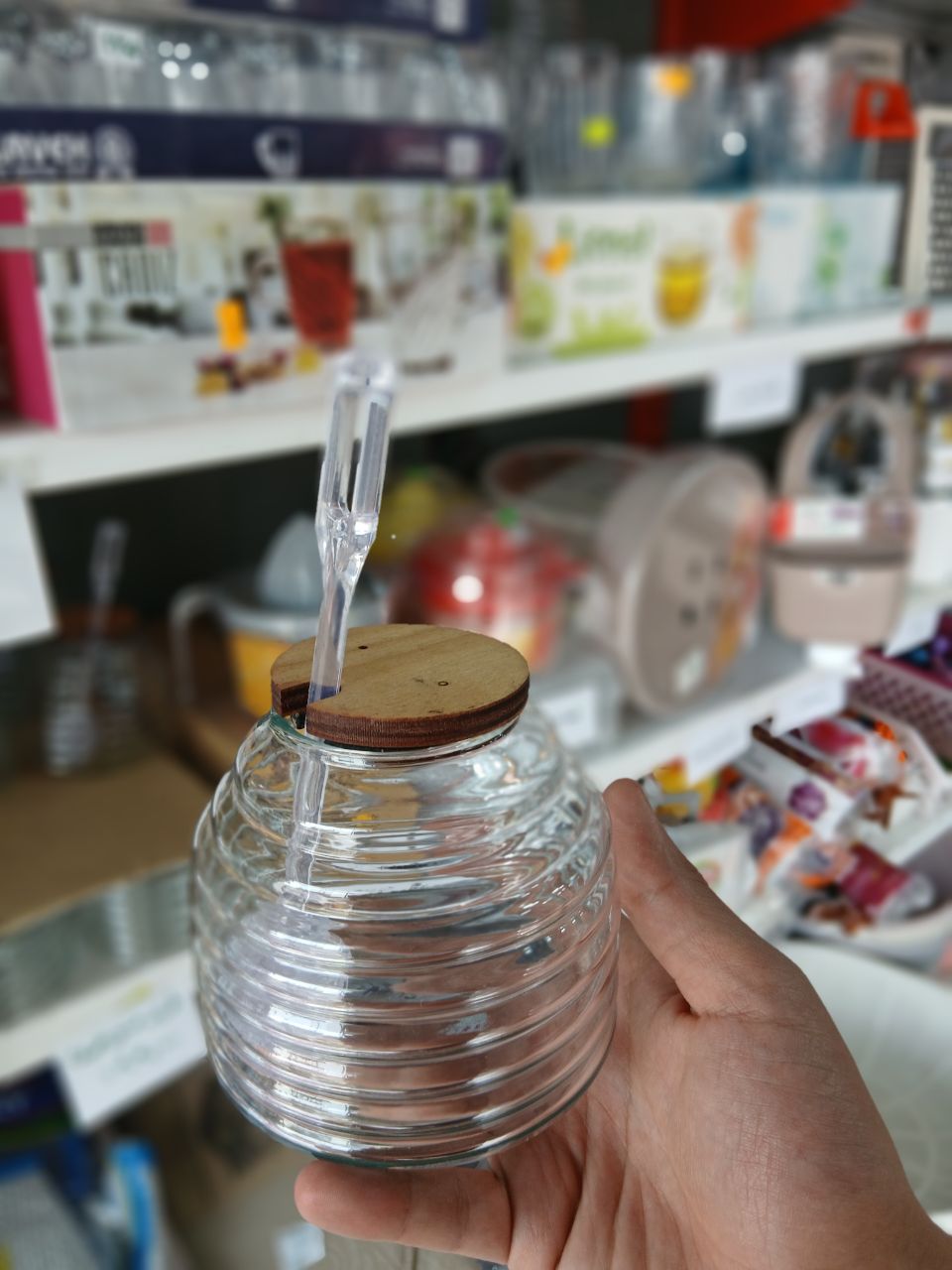 ظرف عسل با قاشق